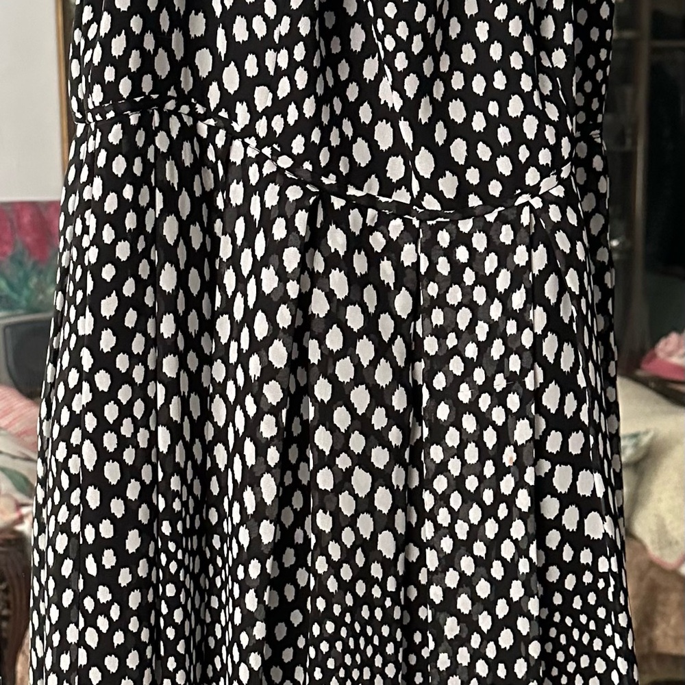 Fully lined, Size 12 designer dress, flowing, summertime dress, lightweight.